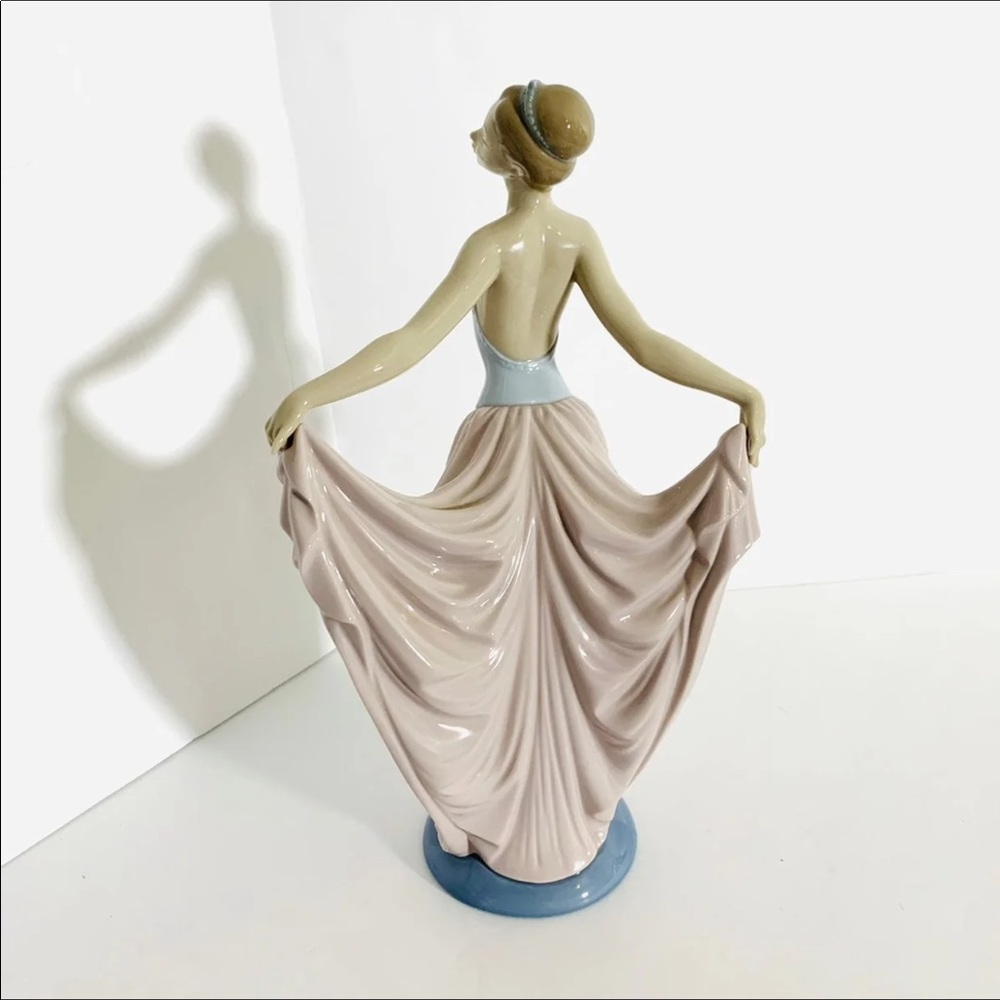 🌟Lladro “Dancer”🌟 - Picture 6 of 9